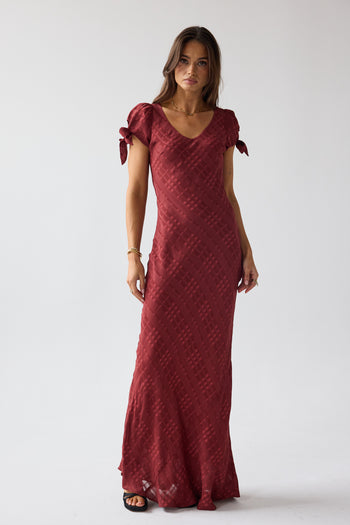 Kimmie Maxi Dress in Red-Brown