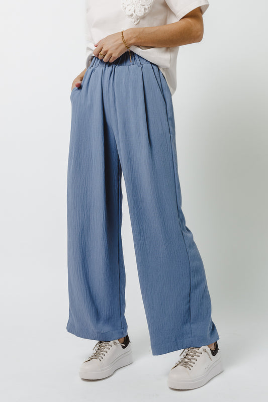 blue wide leg pants with pockets