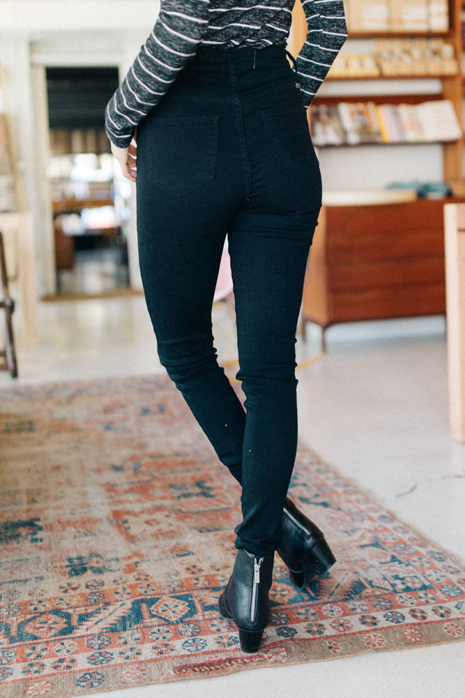 KanCan Black High Rise Denim - Bohme