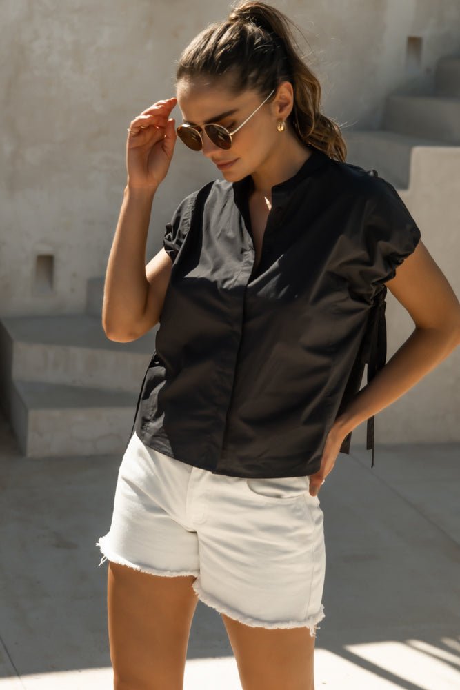 oversized black top with short sleeves