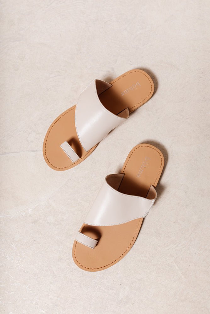 sandal with toe strap