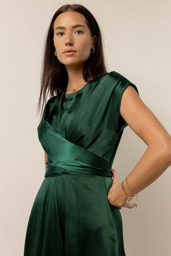 short sleeved dress with front cross detail