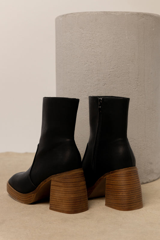 black boots with wooden heel