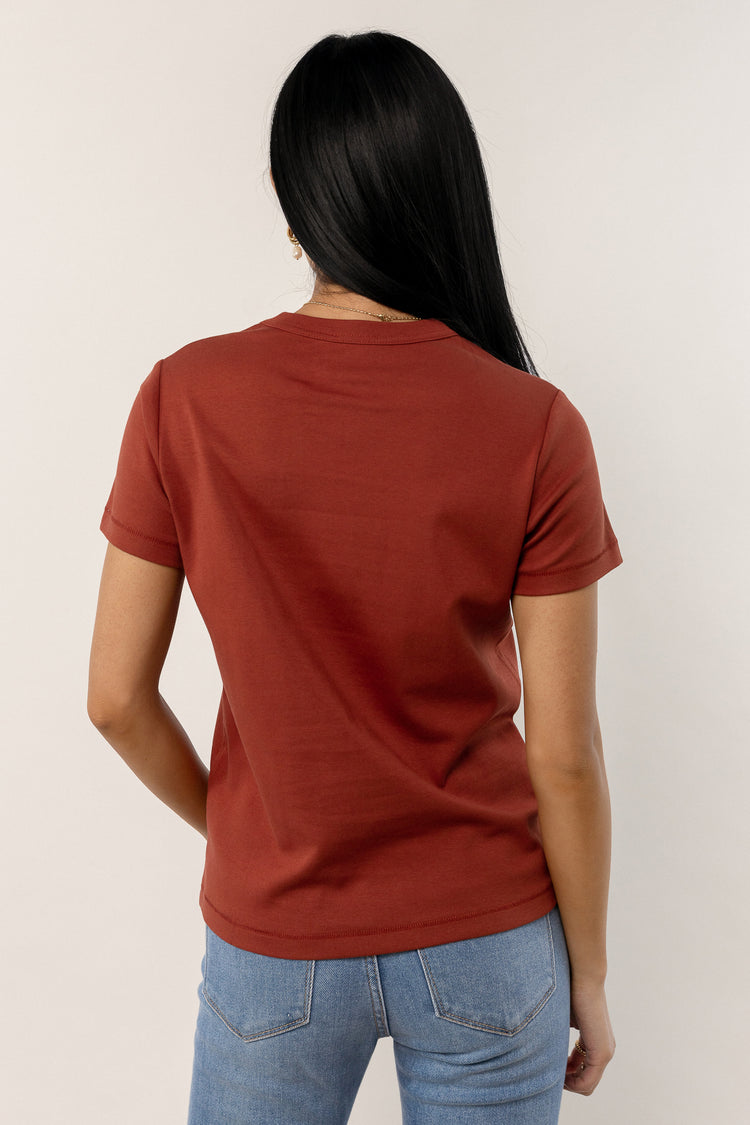 basic solid color red tee shirt