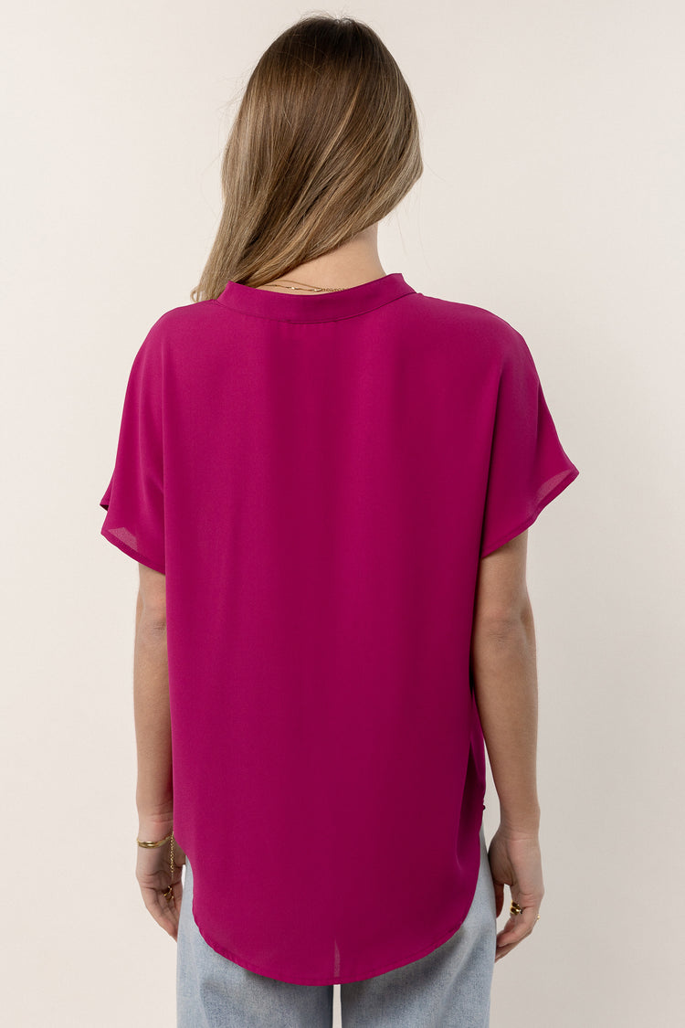 fuchsia blouse with short sleeves