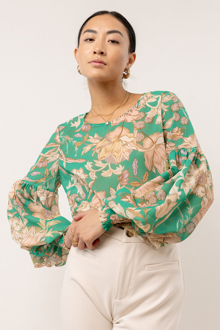 floral blouse with round neck