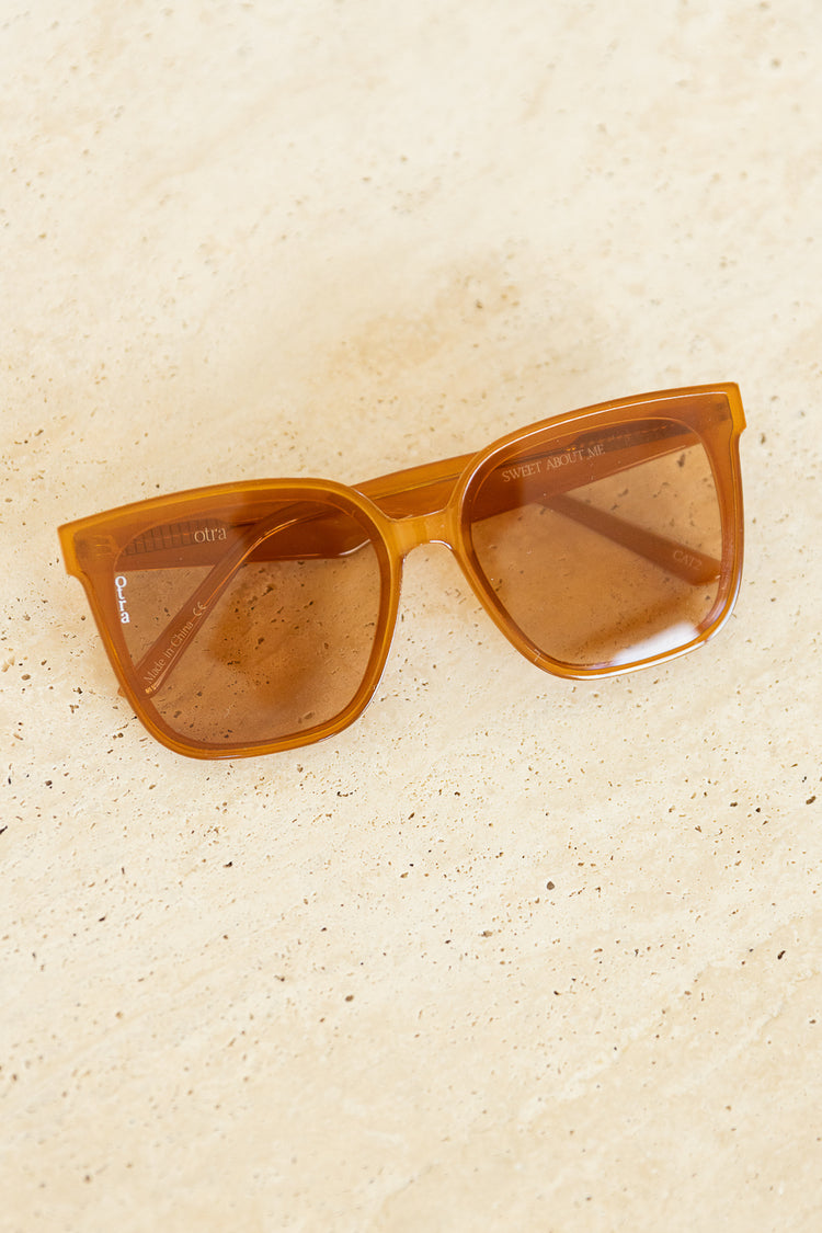 Sweet About Me Sunglasses in Cinnamon