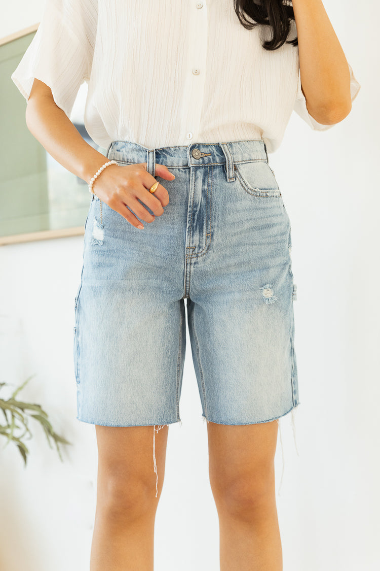 Dad distressed shorts in light wash 