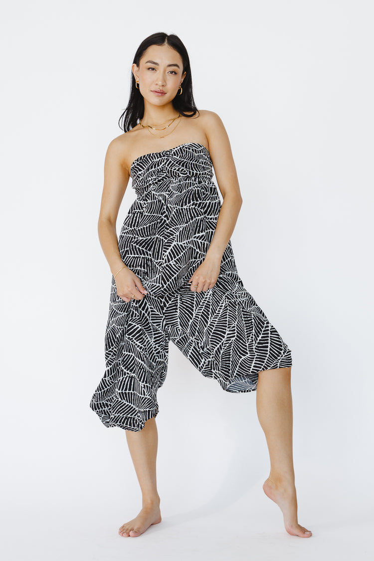 printed jumpsuit with gold jewelry 
