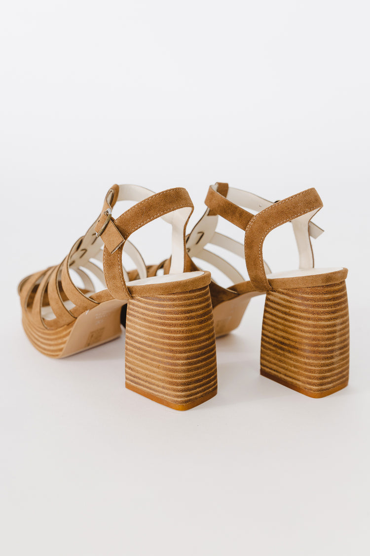 Platform heels in brown 
