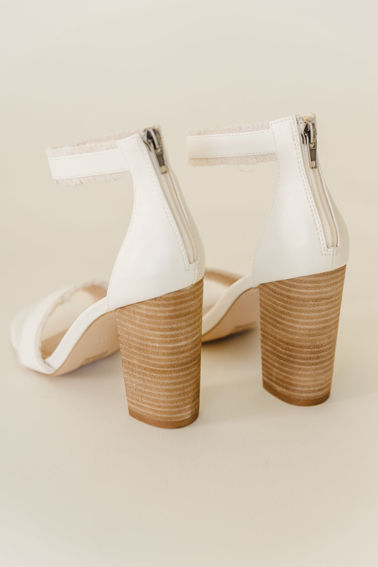 Back zipper closure heels in white 