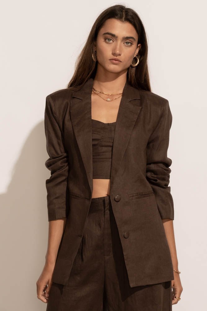 brown oversized linen blazer