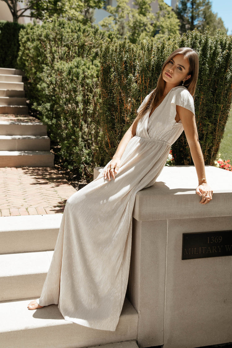 shimmer maxi dress with short sleeves