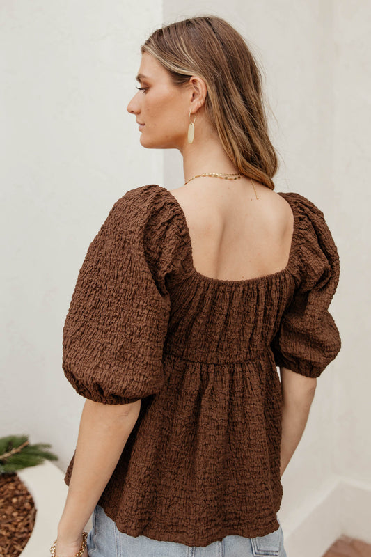 puff sleeved blouse with square back detail