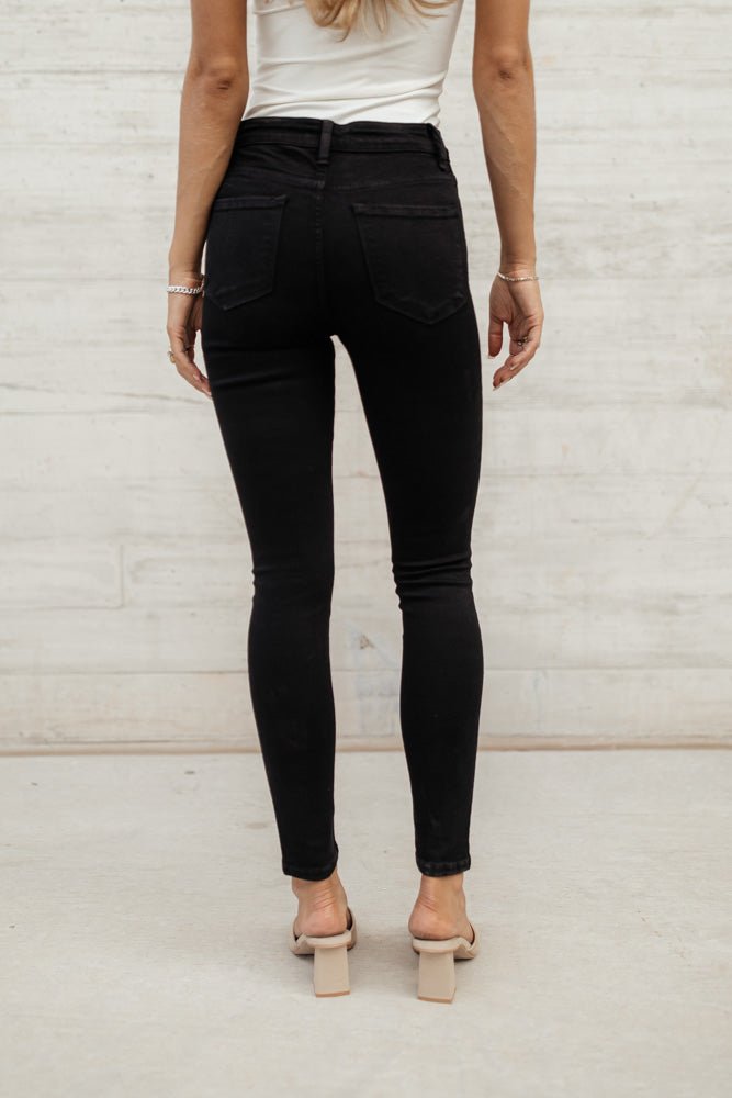black skinny jeans with pockets