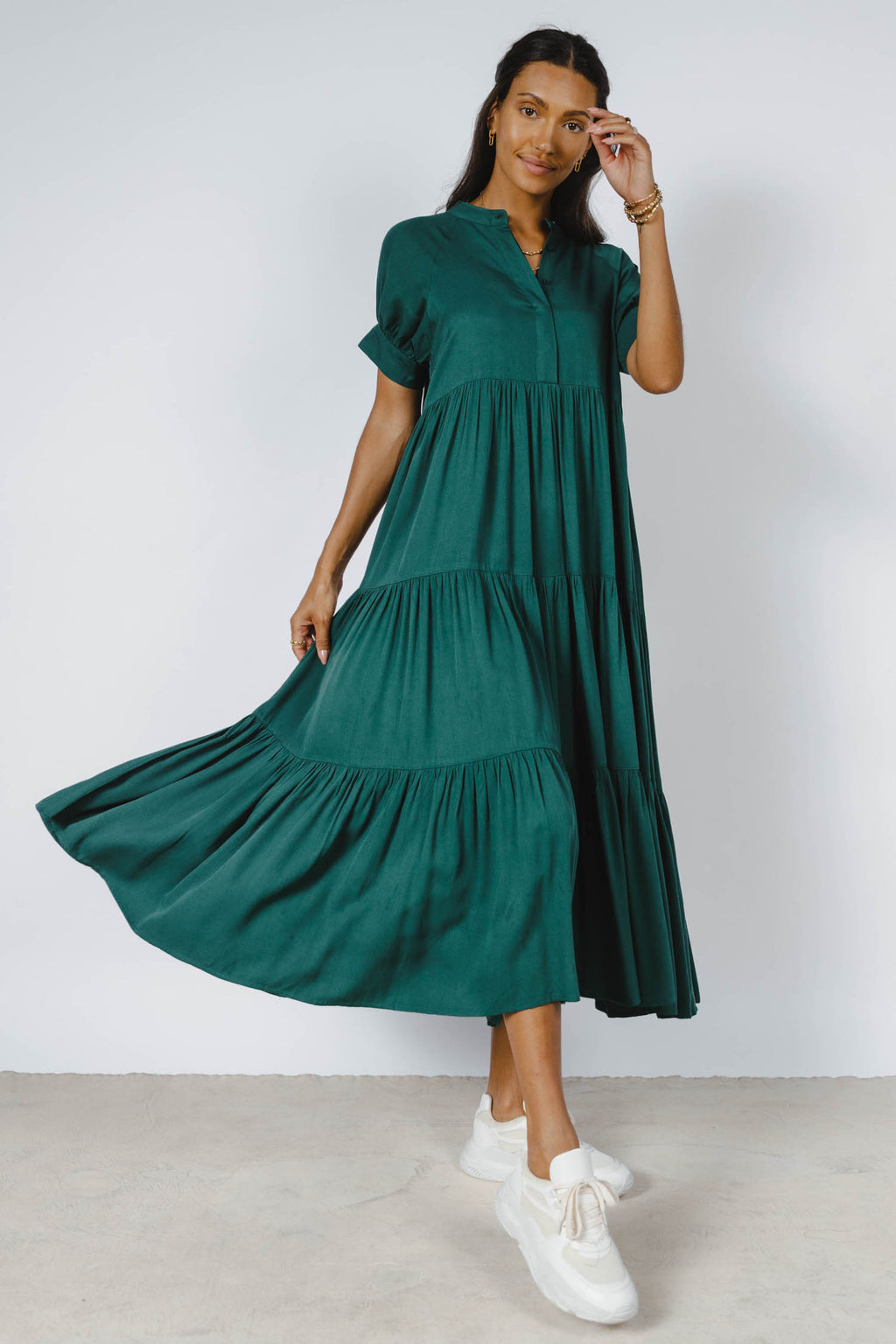 Mock neck tiered dress in hunter green 