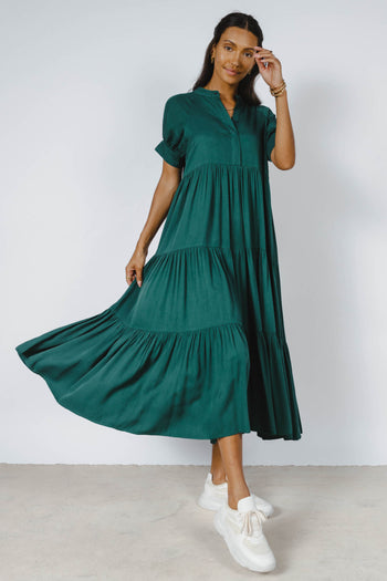 Mock neck tiered dress in hunter green 