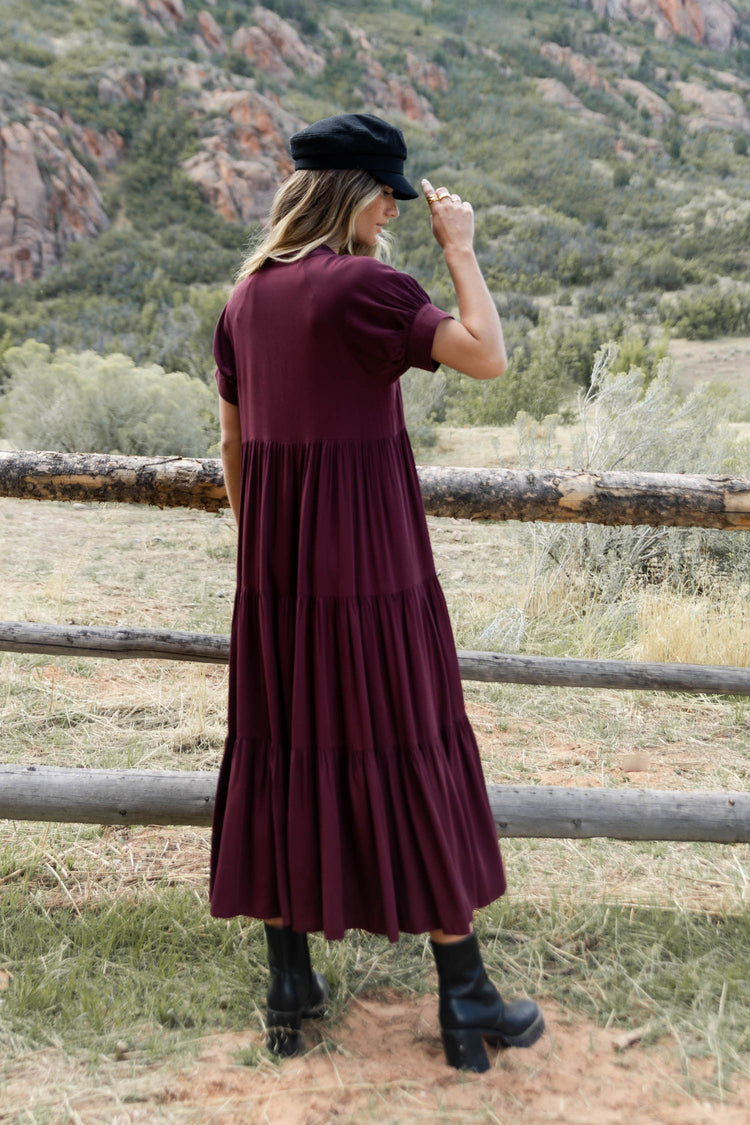 Woven tiered dress in burgundy 