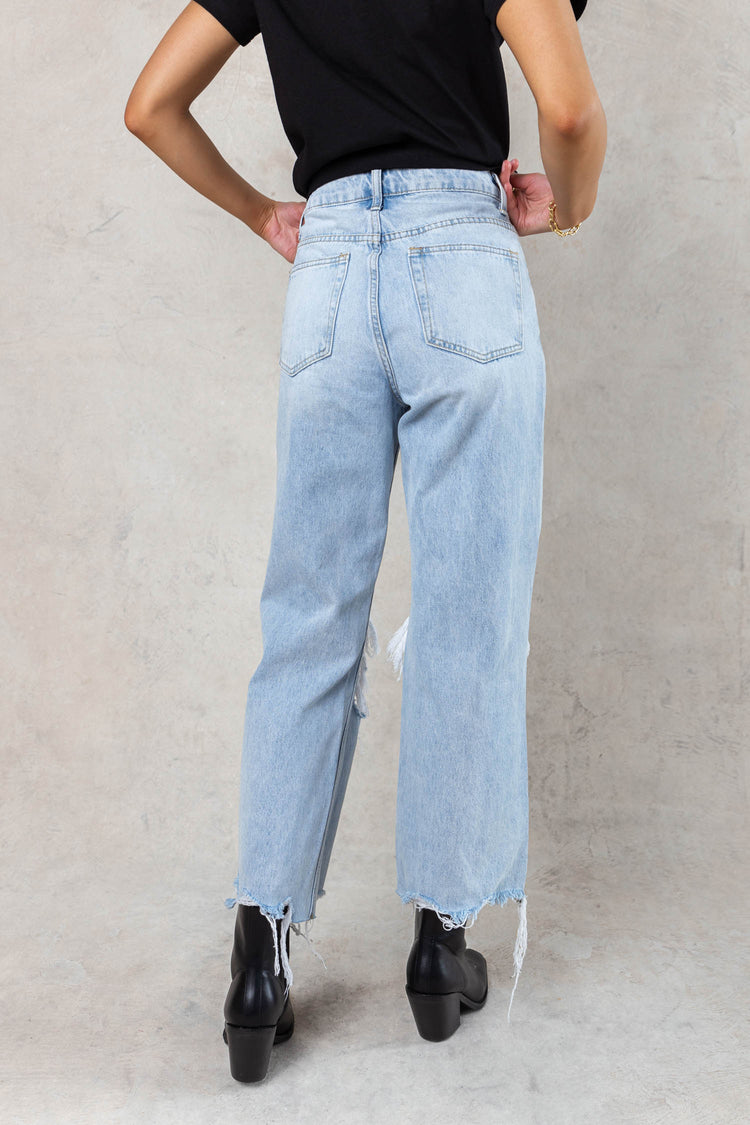 Charlie Distressed Jeans in Light Wash