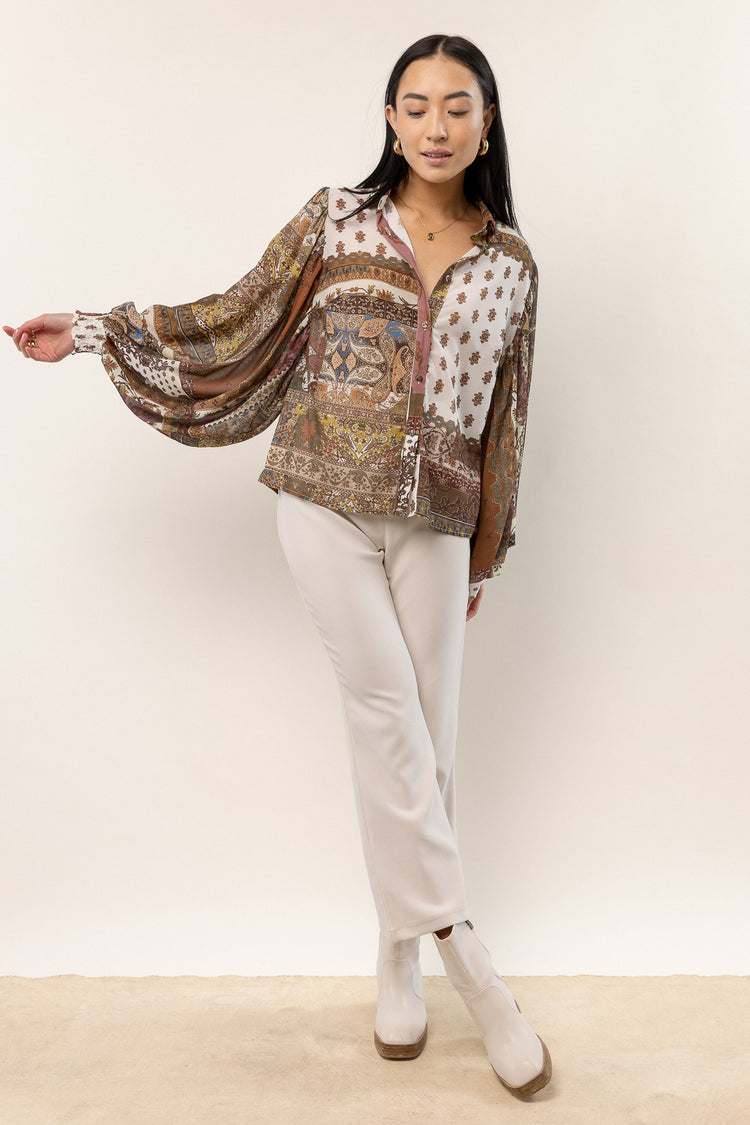 loose fit blouse with balloon sleeves