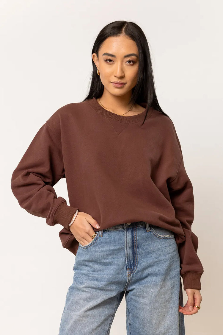 brown sweatshirt long sleeve