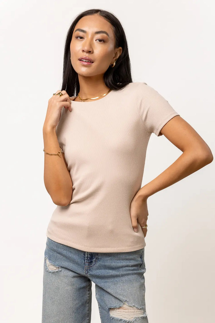 short sleeve ribbed top on taupe
