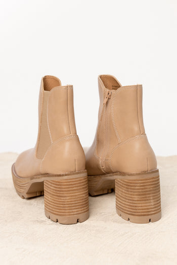 ankle boots with wooden heel