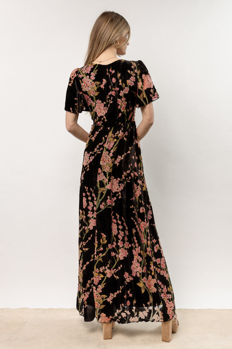 black maxi dress with flutter sleeve