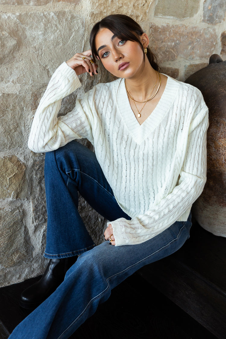 cable knit sweater in white
