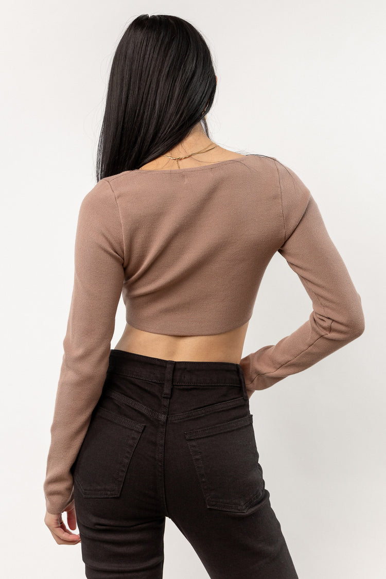 cropped fitted long sleeve top